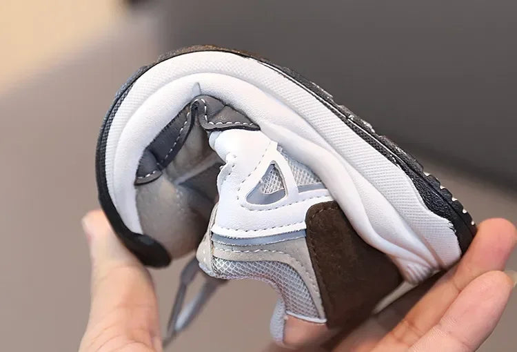 Kids Shoes for Boys Girls Soft Sneakers New .