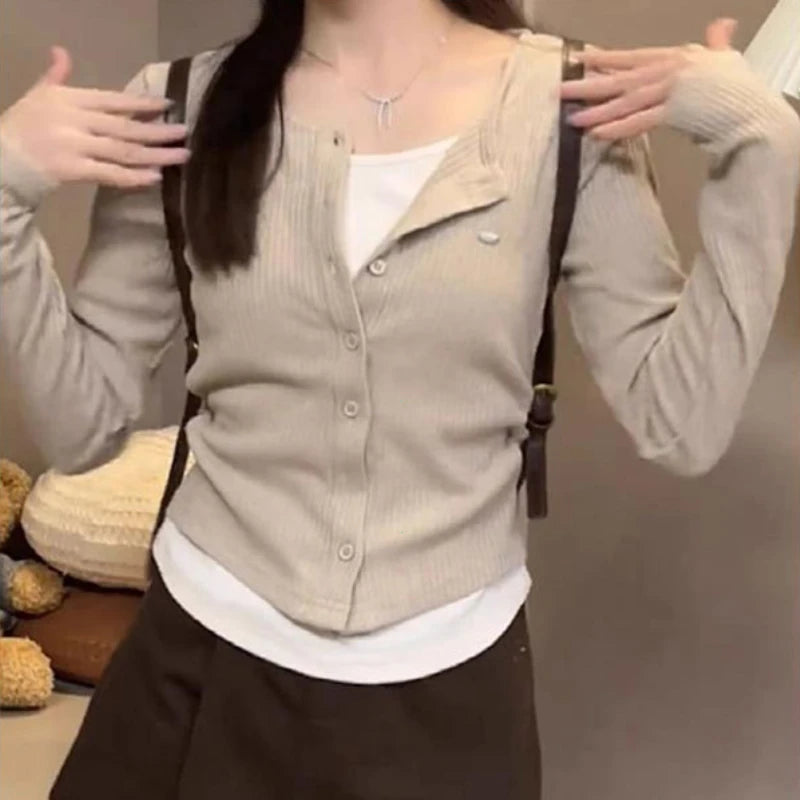 Plus Size Casual Retro Long Sleeves Knitting T-Shirt Women's Spring Fake Two-Piece Shoulder T-shirt Chubby Girl Slim Fit Slim...