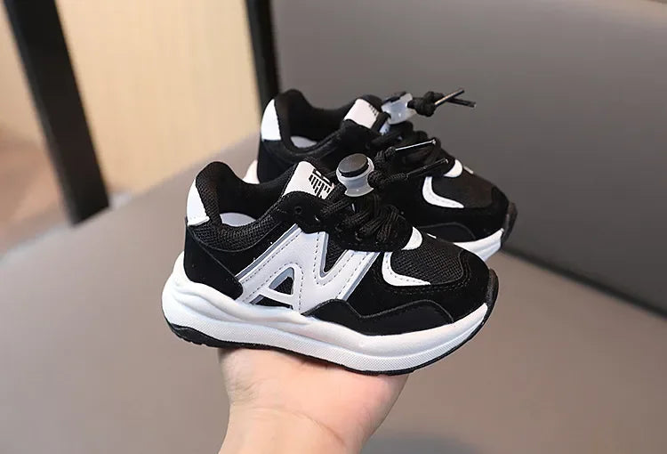 Kids Shoes for Boys Girls Soft Sneakers New .