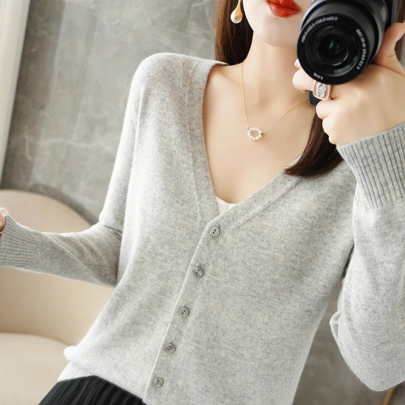 New V-Neck Temperament Small Fragrant Wind Women Loose Sweater .