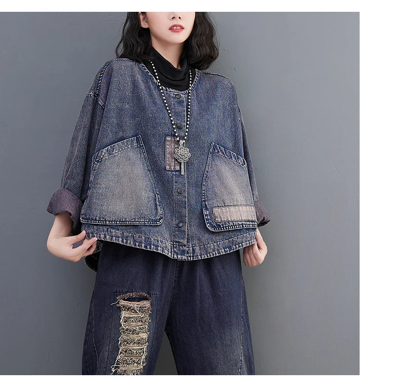 Women Long Sleeve  Denim Jackets Big Pocket Vintage Blue Short Coat .