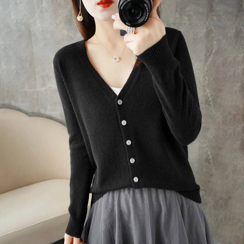 New V-Neck Temperament Small Fragrant Wind Women Loose Sweater .
