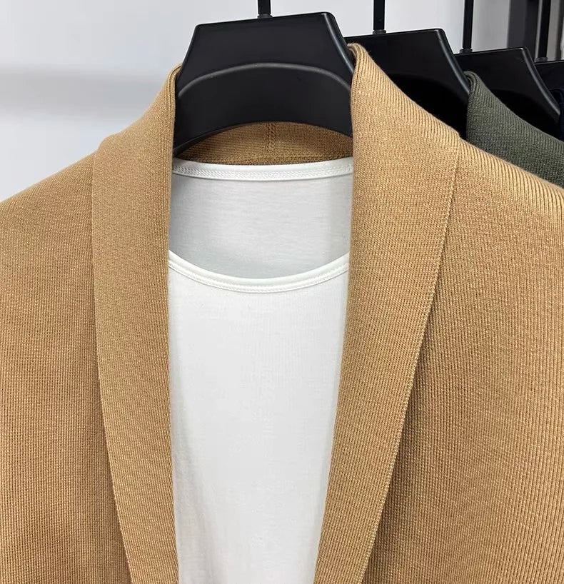 High end men fashion shawl collar knitted cardigan.