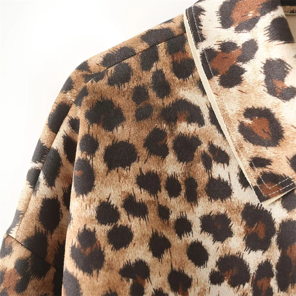 women's clothing fashion temperament leopard print  jacket.