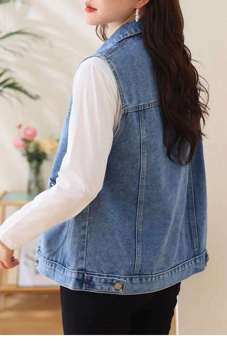Casual Denim Vest for Women in Spring and Autumn .