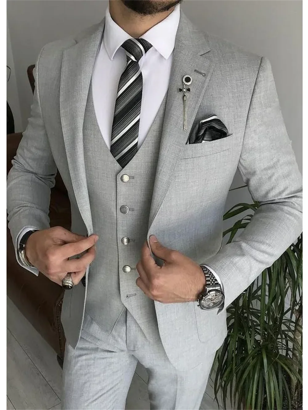 3 Piece Light Gray Notch Lapel Single Breasted Suits for Men.