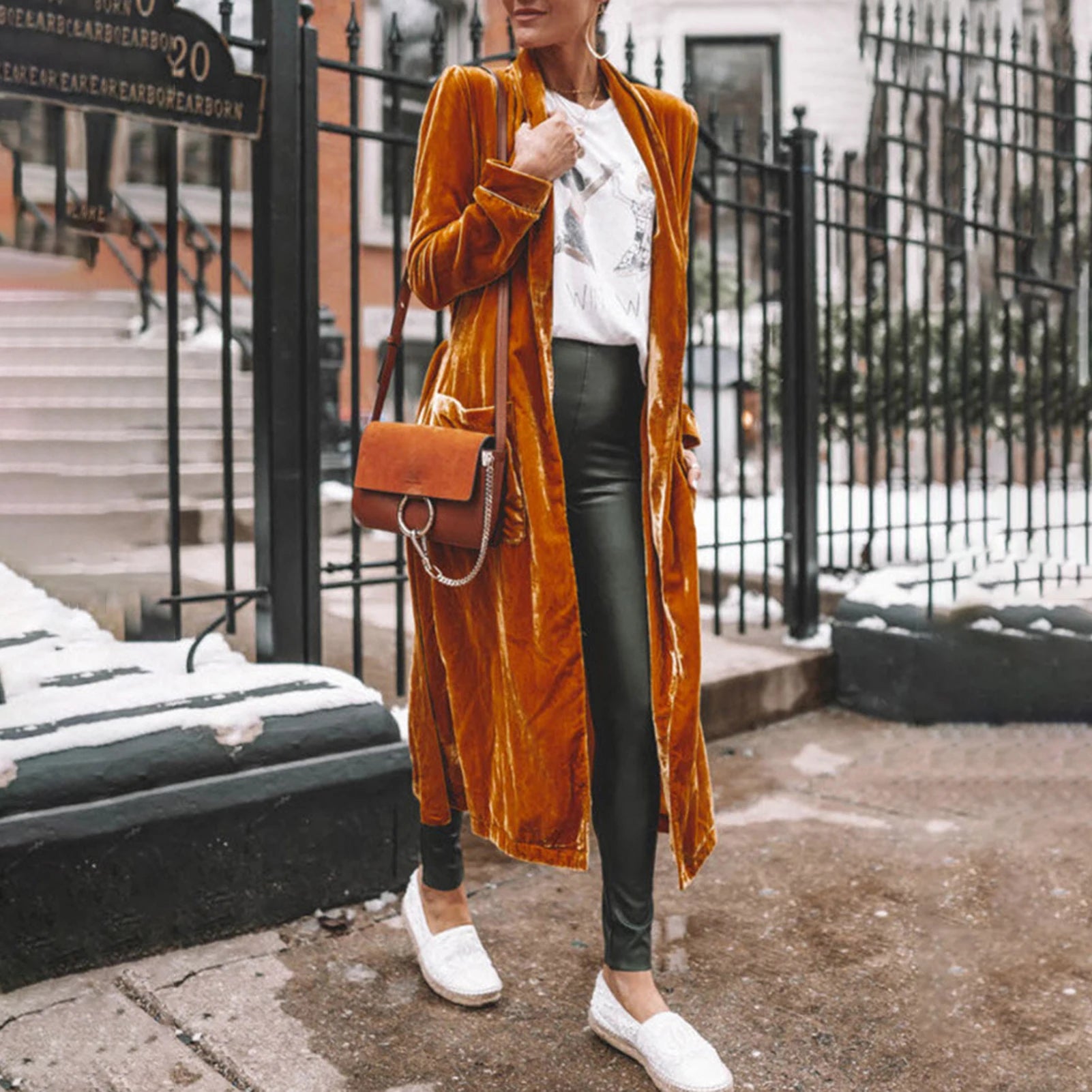 Stylish Women Coat Warm Fashion Golden Velvet Small Suit Jacket .