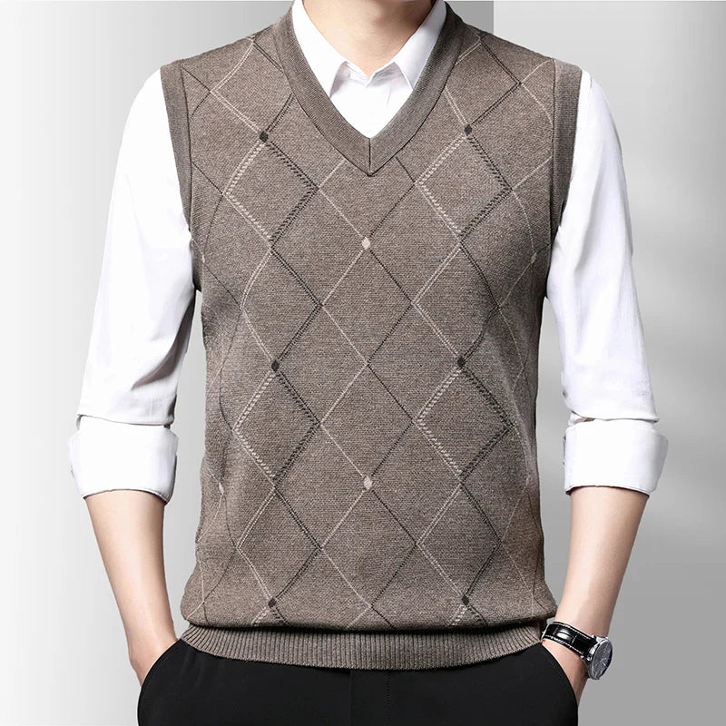 Casual Sweater Tank Top Autumn and Winter Warm Men's Vest.