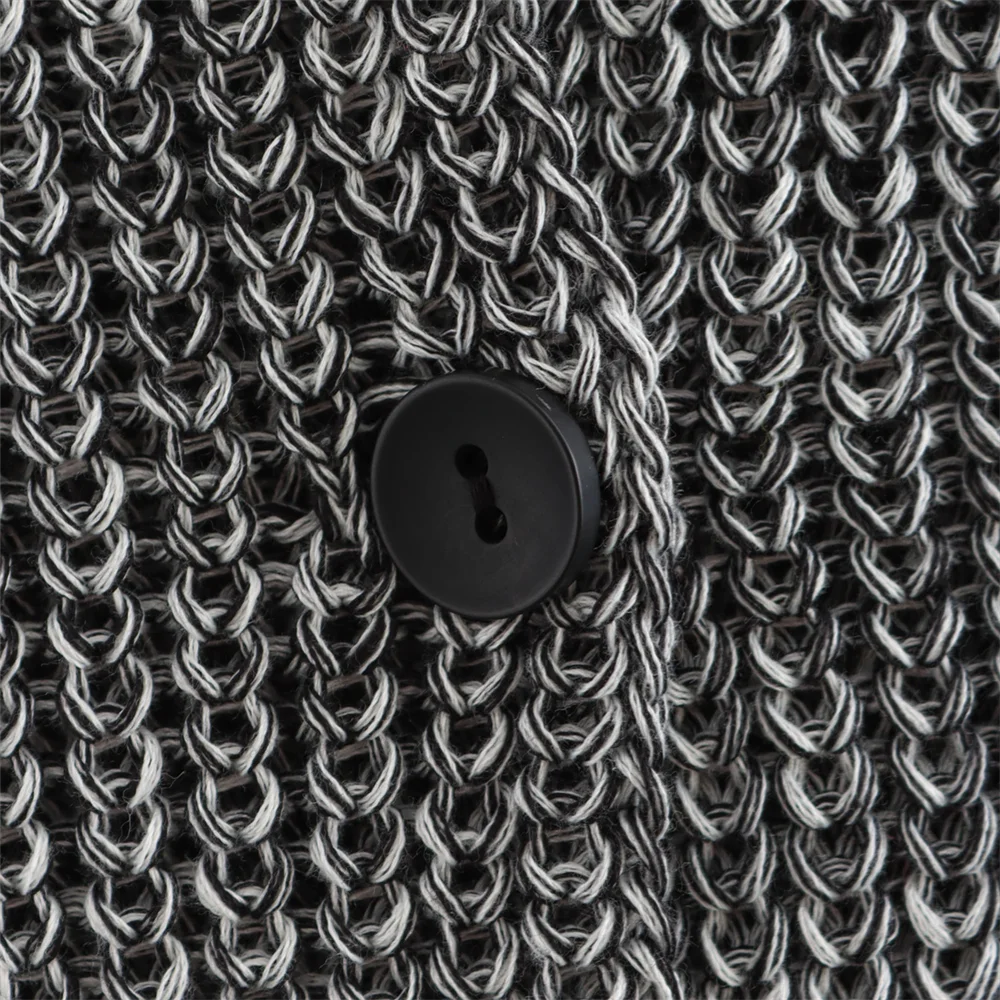 fashion temperament slim fit casual  V-neck vest short knittevd sweater.