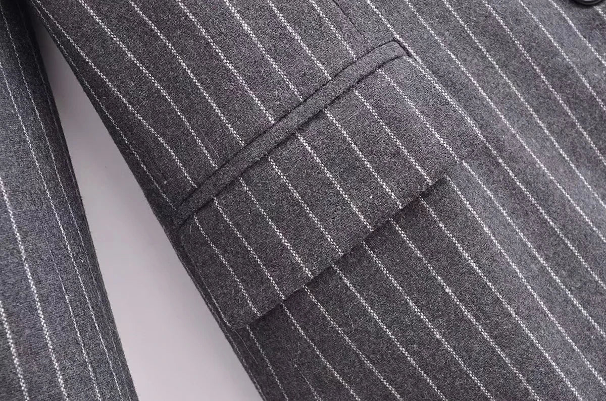 XNWMNZ  Women's Fashion Pinstripe Blended Blazer.
