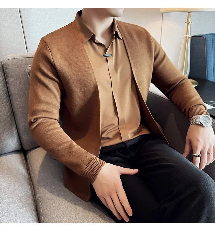 Autumn New Fake 2 Pieces Knitted Cardigan Traceless Shirt.