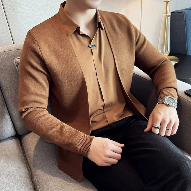 Autumn New Fake 2 Pieces Knitted Cardigan Traceless Shirt.