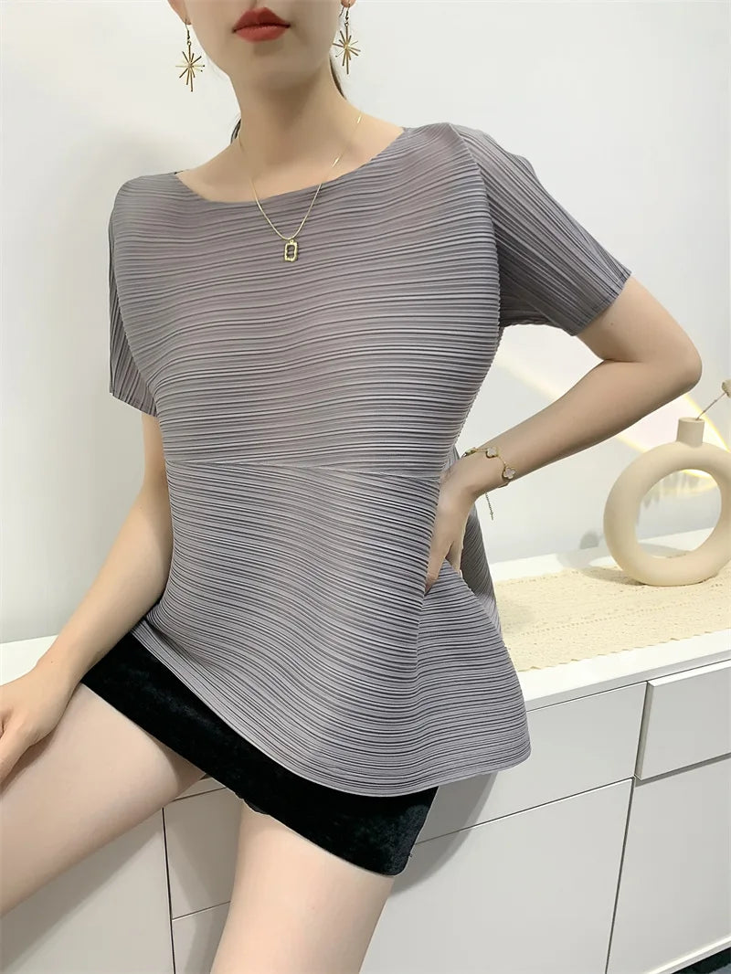 Miyake style pleated tops for women 2024 summer new high-end loose large size stretch fabric clothes temperament T-shirt