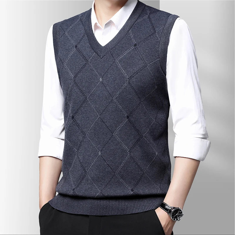 Casual Sweater Tank Top Autumn and Winter Warm Men's Vest.