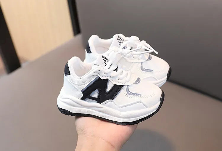 Kids Shoes for Boys Girls Soft Sneakers New .