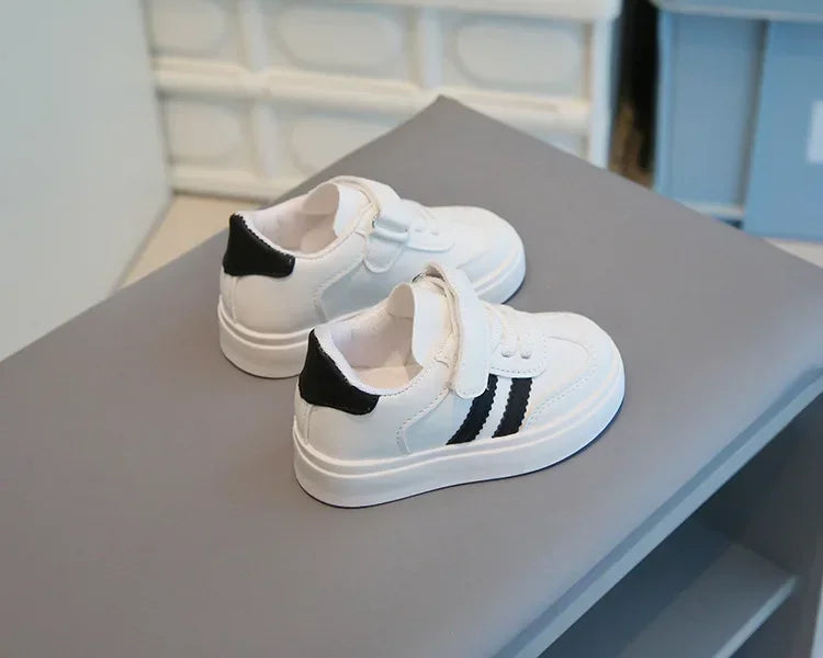 Kids Sports Shoes for School Boys Girls White Shoes.