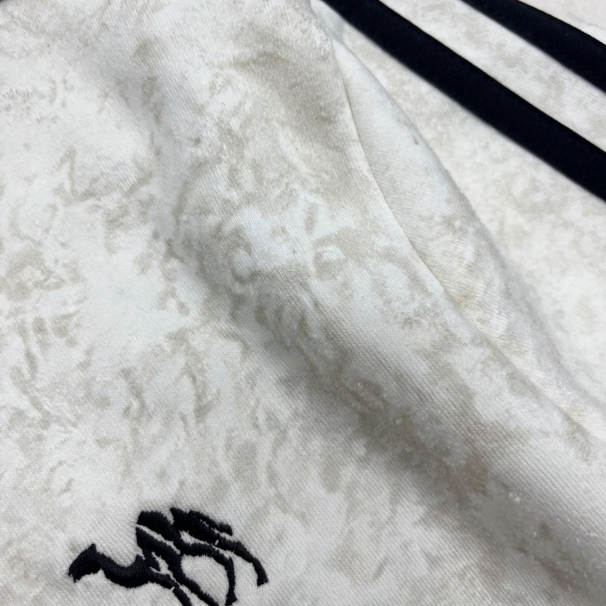 Outline Women’s Tracksuit Set | MH Edition