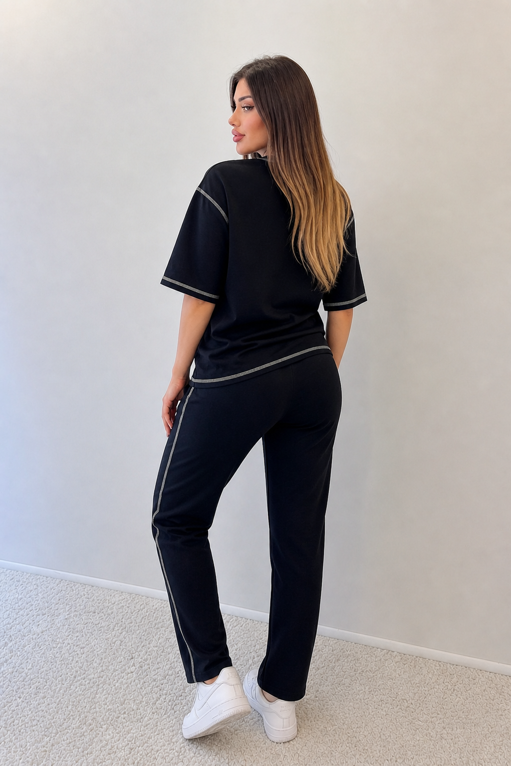 Women's Two-Piece Oversized T-Shirt and Jogger Loungewear Set