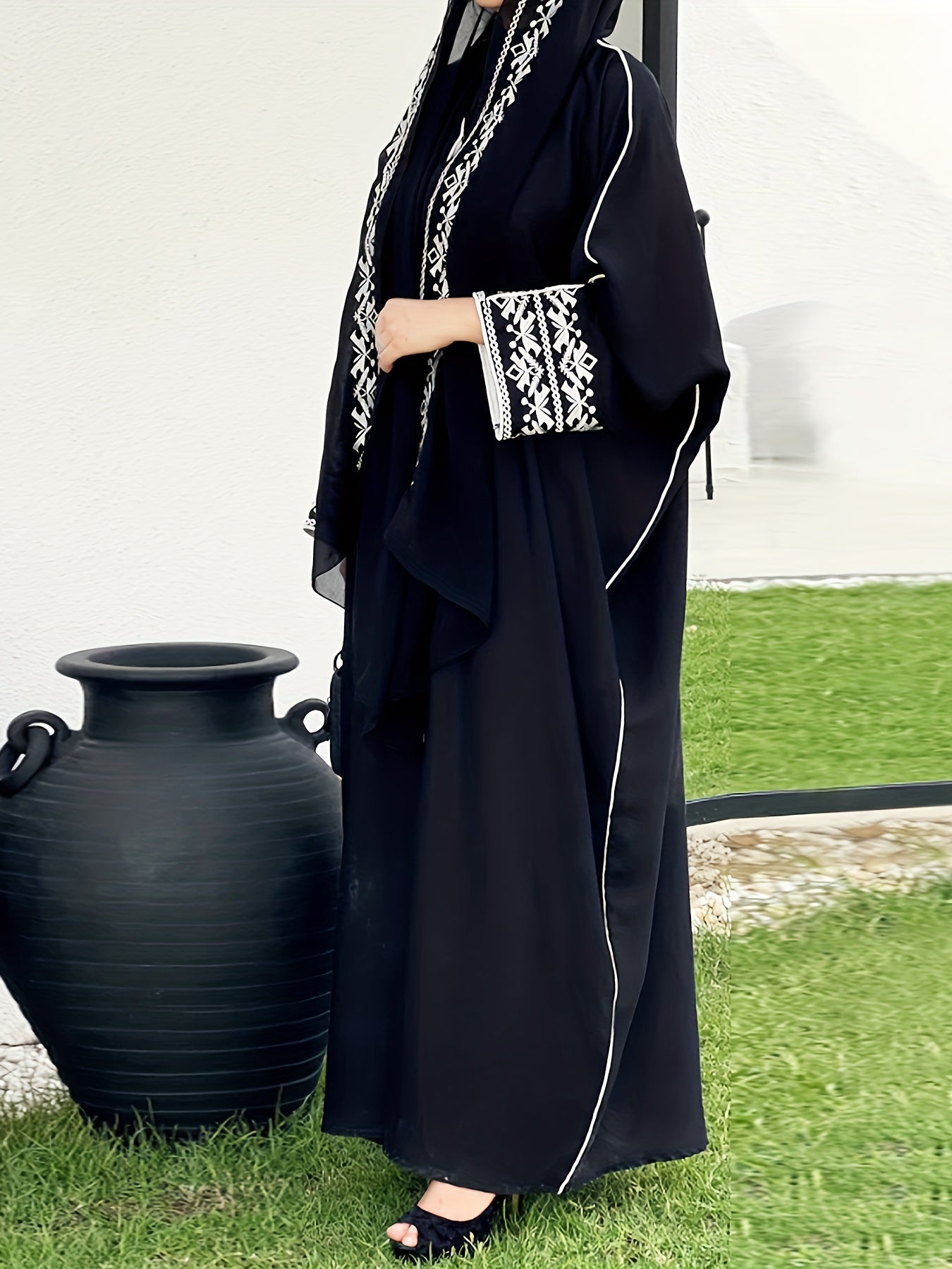 Women's New Abaya: Long, Black, Polyester, with White Floral Embroidery./MH