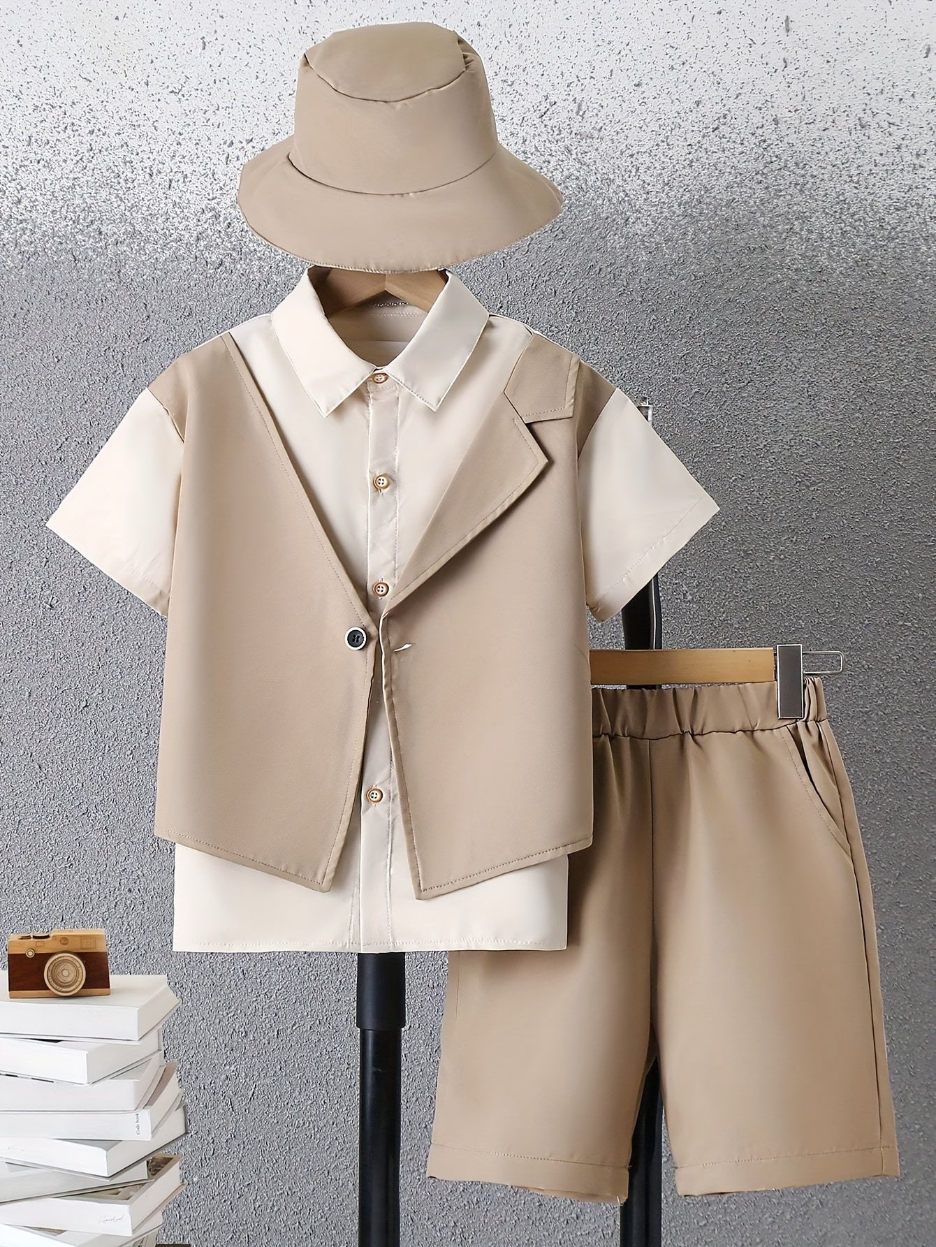 Boys' Casual Two-Piece Suit Set with Faux Layered Blazer.