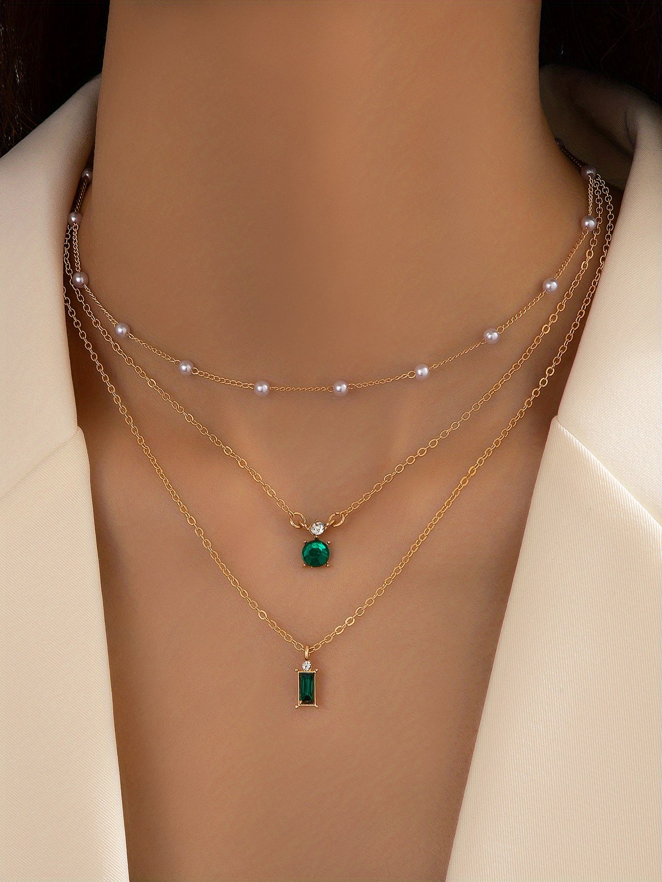 Sweater Chain Creative Retro Imitation Emerald Faux Pearl Chain.