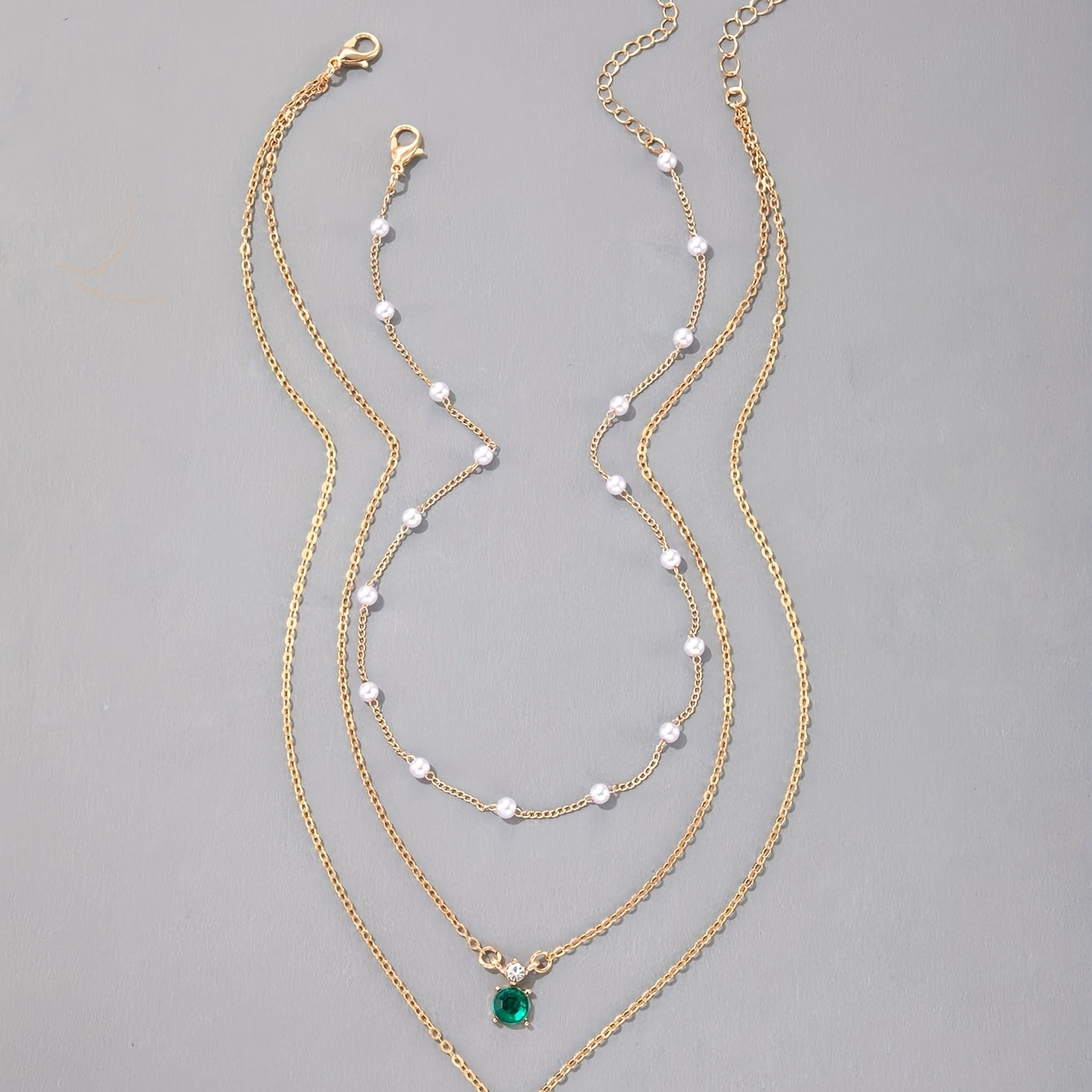 Sweater Chain Creative Retro Imitation Emerald Faux Pearl Chain.