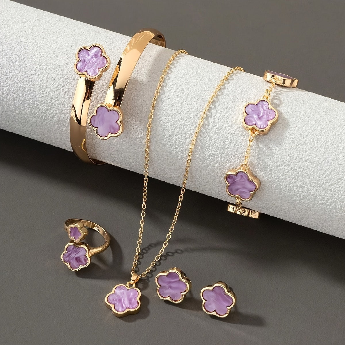 1 Pair Stud Earrings + 1 Pc Necklace + 1 Pc Bracelet + 1 Pc Bangle + 1 Pc Ring - Lucky Flower Design Alloy Jewelry Set for Women -