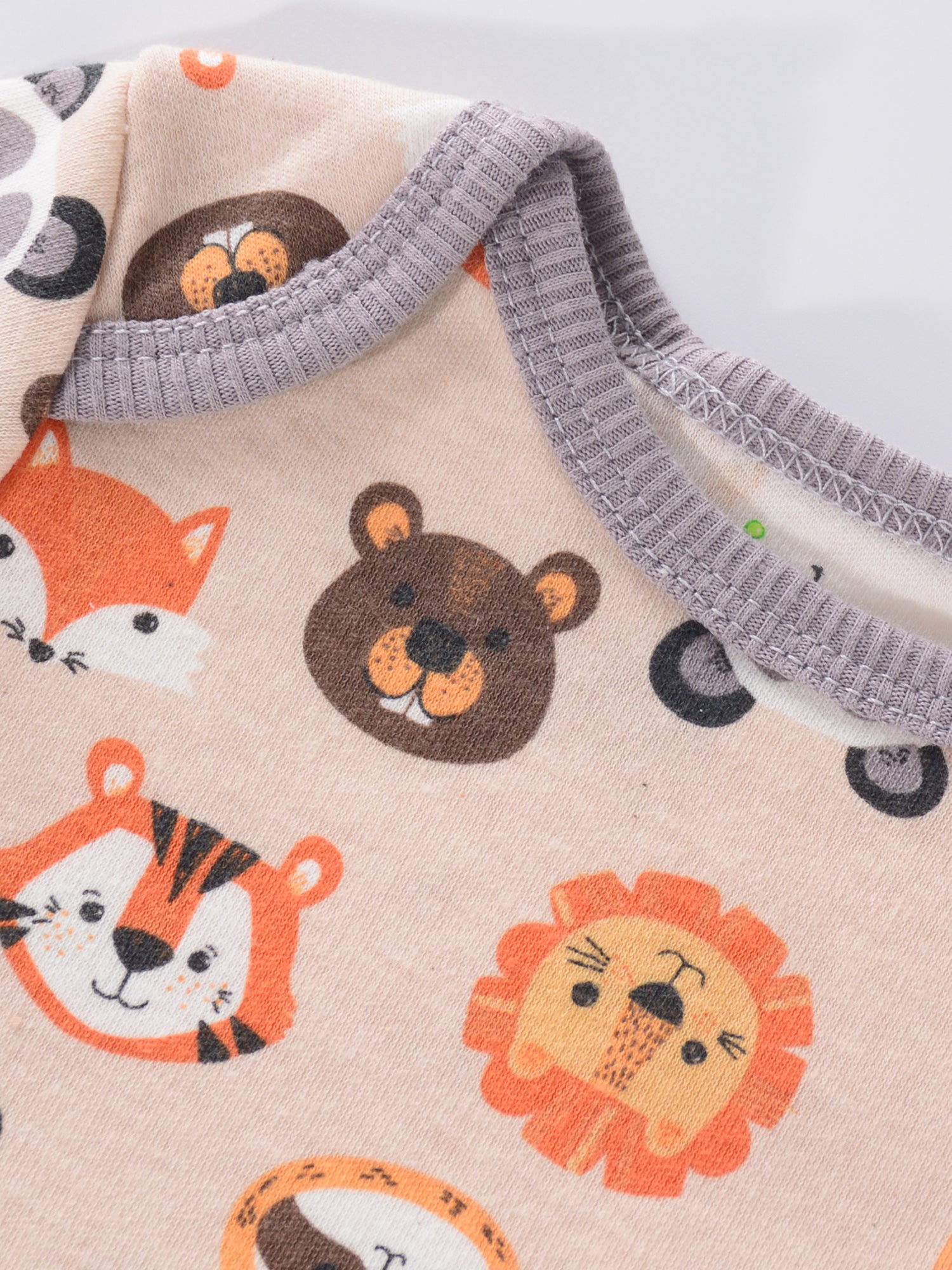 Newborn Baby Short Sleeve One-Piece Suit 4pcs Set .