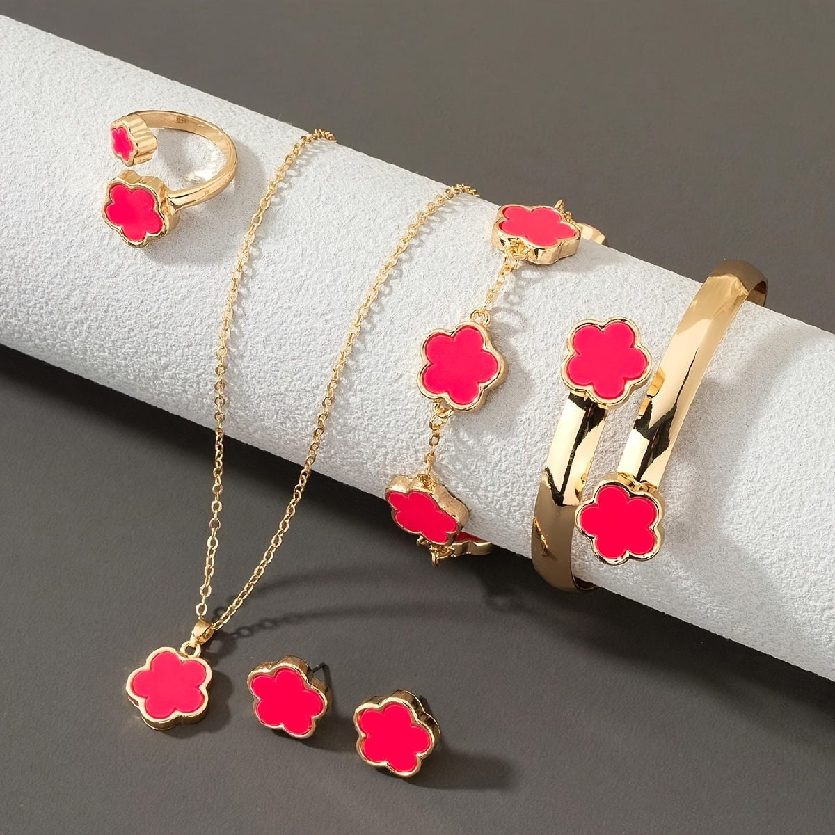 1 Pair Stud Earrings + 1 Pc Necklace + 1 Pc Bracelet + 1 Pc Bangle + 1 Pc Ring - Lucky Flower Design Alloy Jewelry Set for Women -