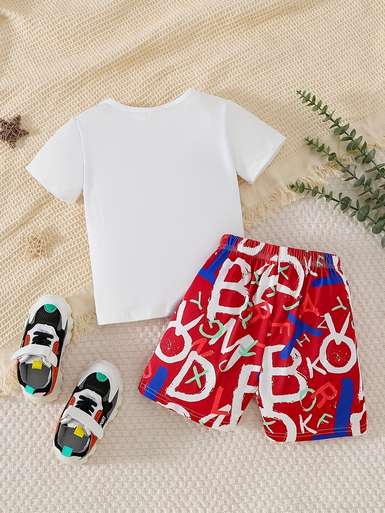 Boys Dinosaur Casual Outfit Round Neck T-shirt.