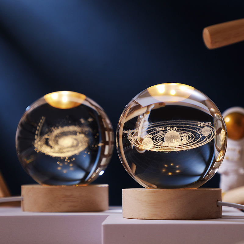 1pc USB Cable 3D Moon/Sky Crystal Ball, Wooden Base Crystal Ball, Creative Crystal Ball Night Lamp, Desktop Decor, Christmas Gift