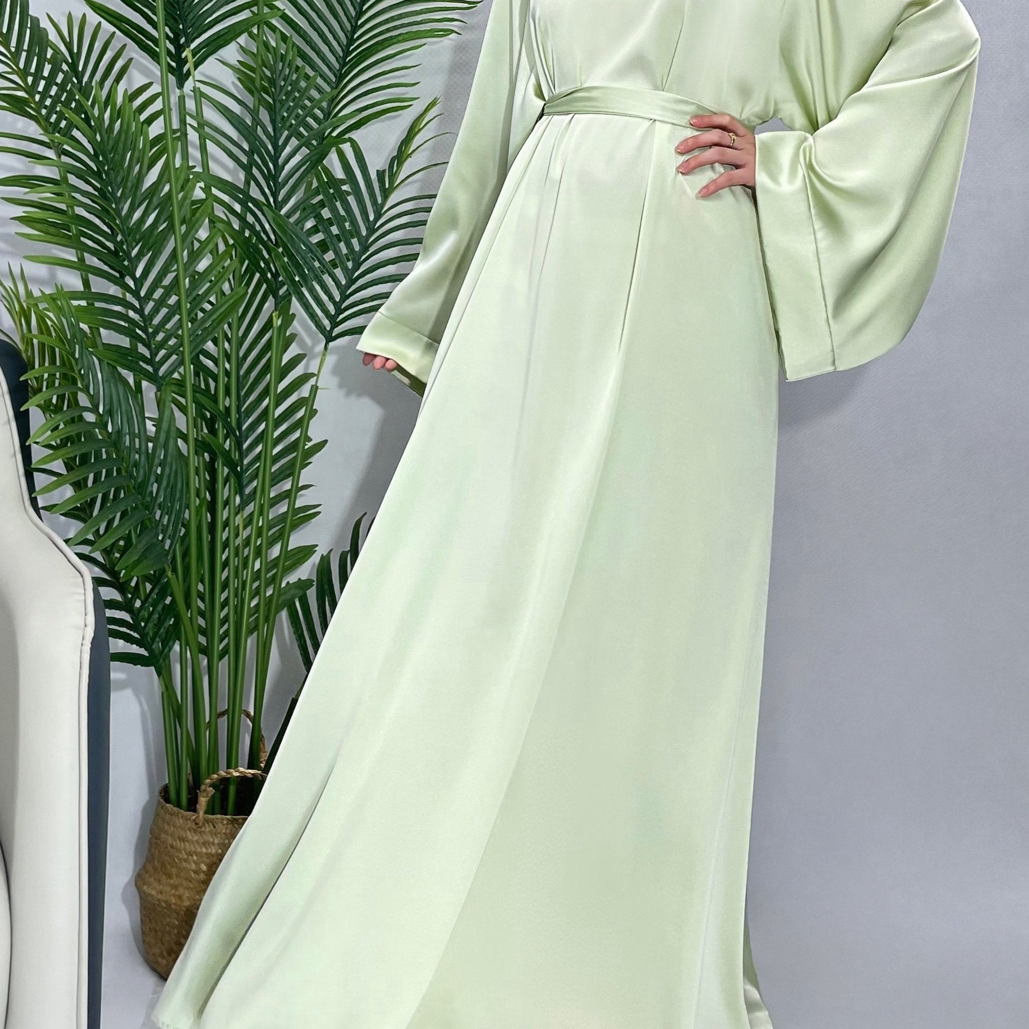 Solid Maxi Kaftan Abaya, Modest Crew Neck Long Sleeve ./MH