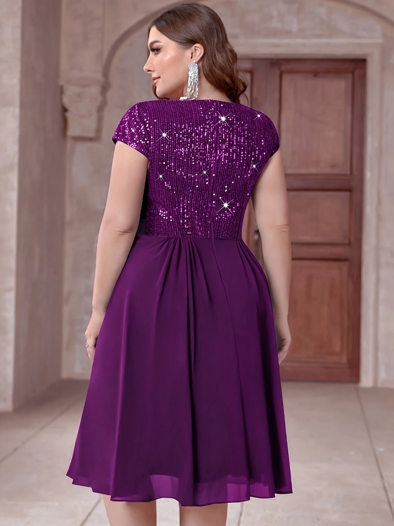 Women'S Plus-Size Chiffon Dress with Sequin Patchwork