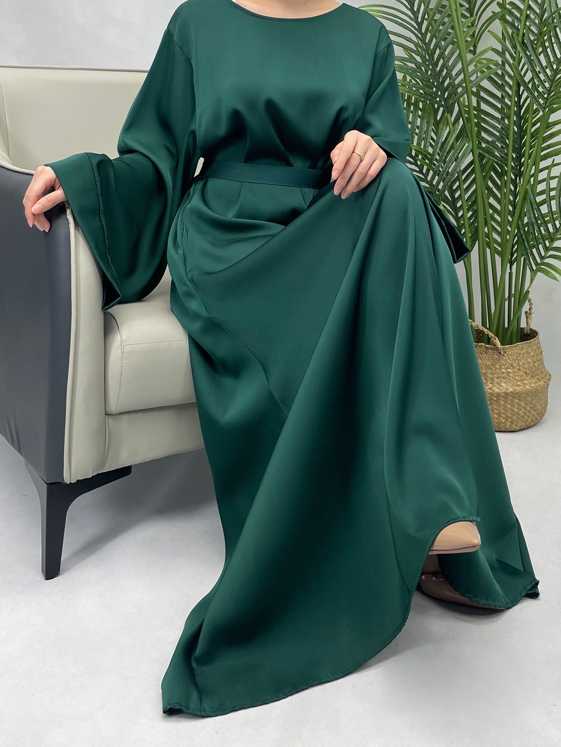Solid Maxi Kaftan Abaya, Modest Crew Neck Long Sleeve ./MH