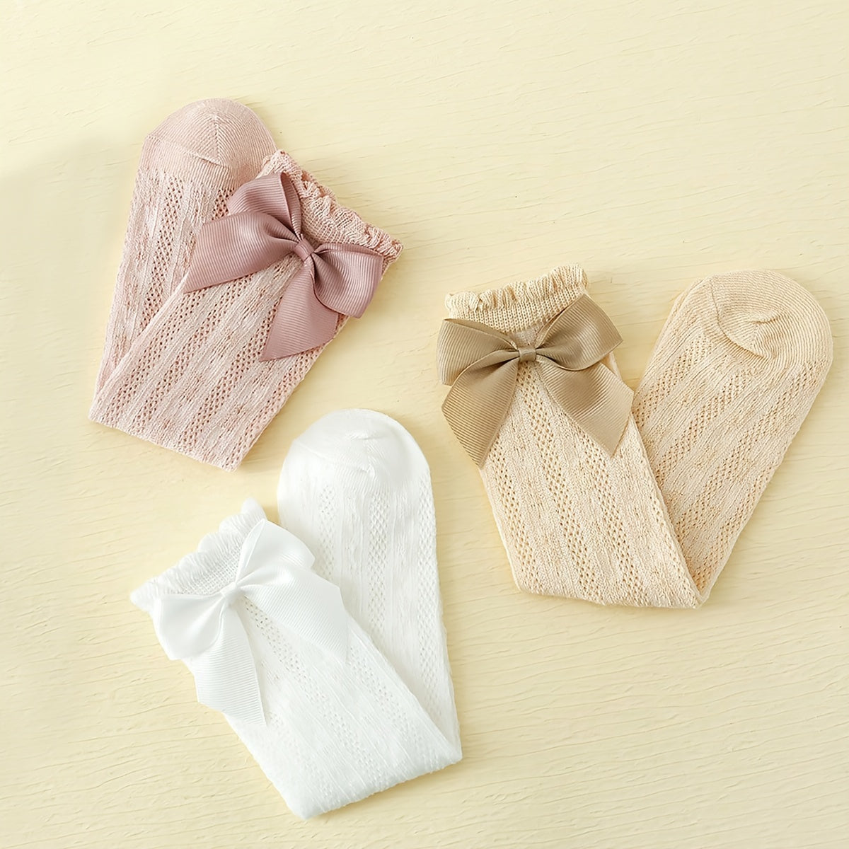 1/3 Pairs Of Girl's Cute Knee-High Socks with A Big Bow,/MH