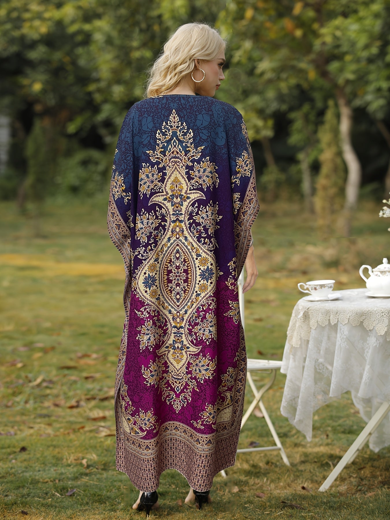Plus Size, European and American Plus Size Women's Bohemian Vacation Dress ./MH