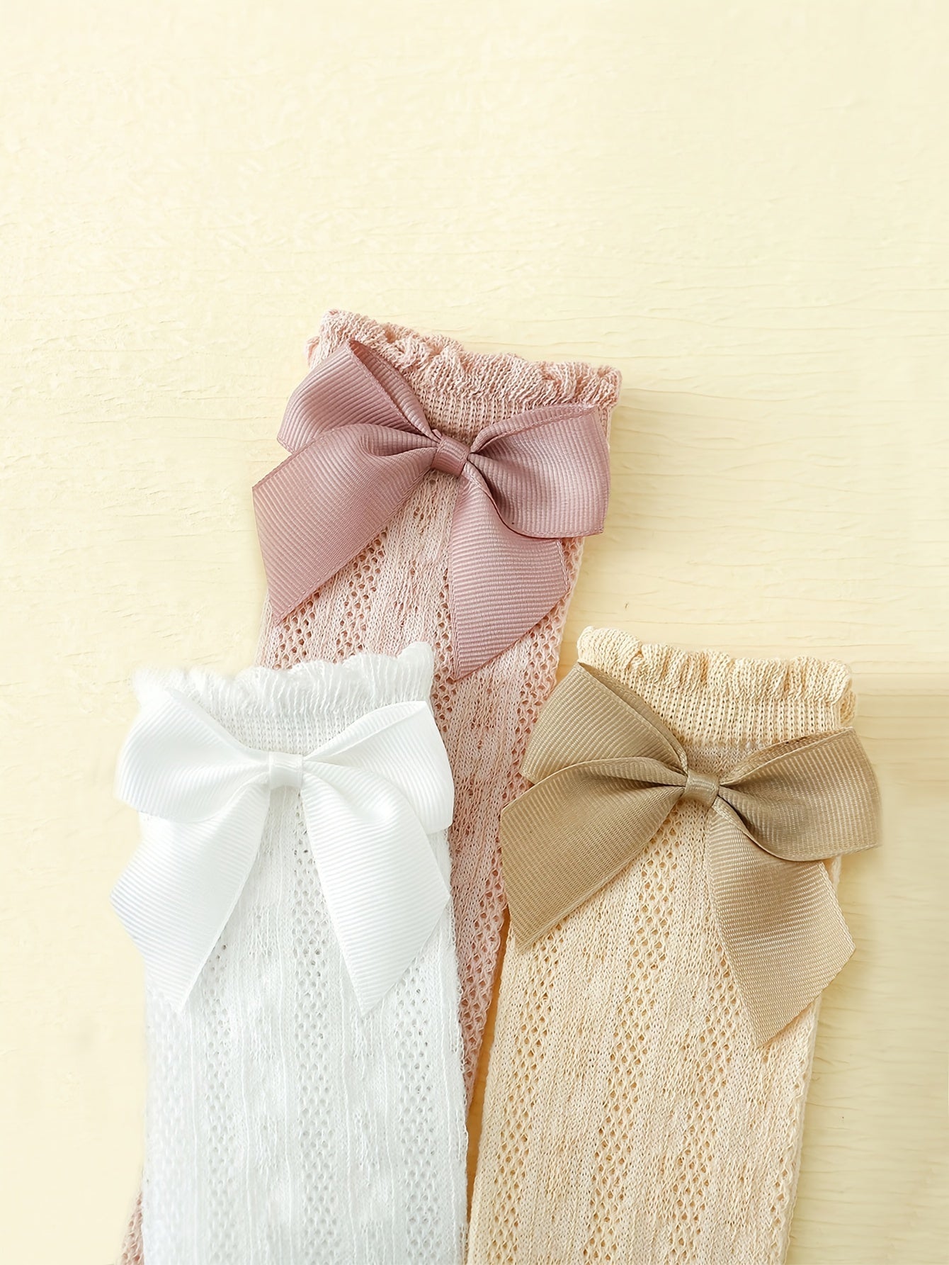 1/3 Pairs Of Girl's Cute Knee-High Socks with A Big Bow,/MH