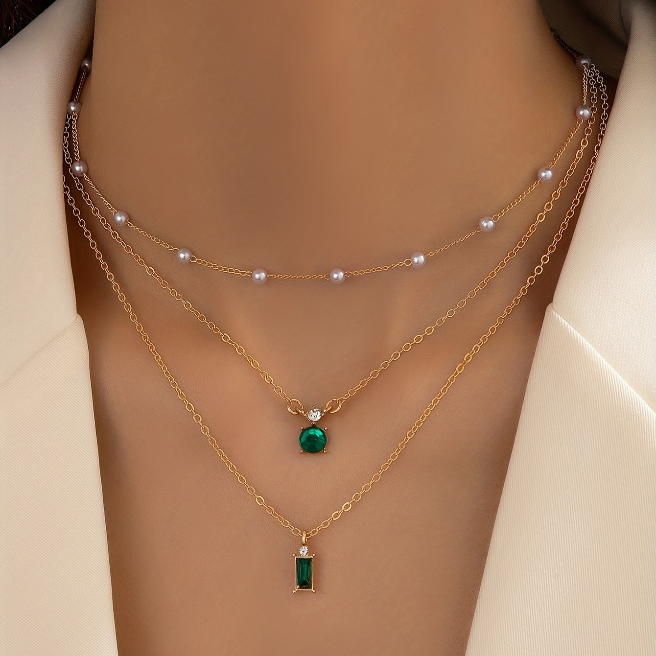 Sweater Chain Creative Retro Imitation Emerald Faux Pearl Chain.