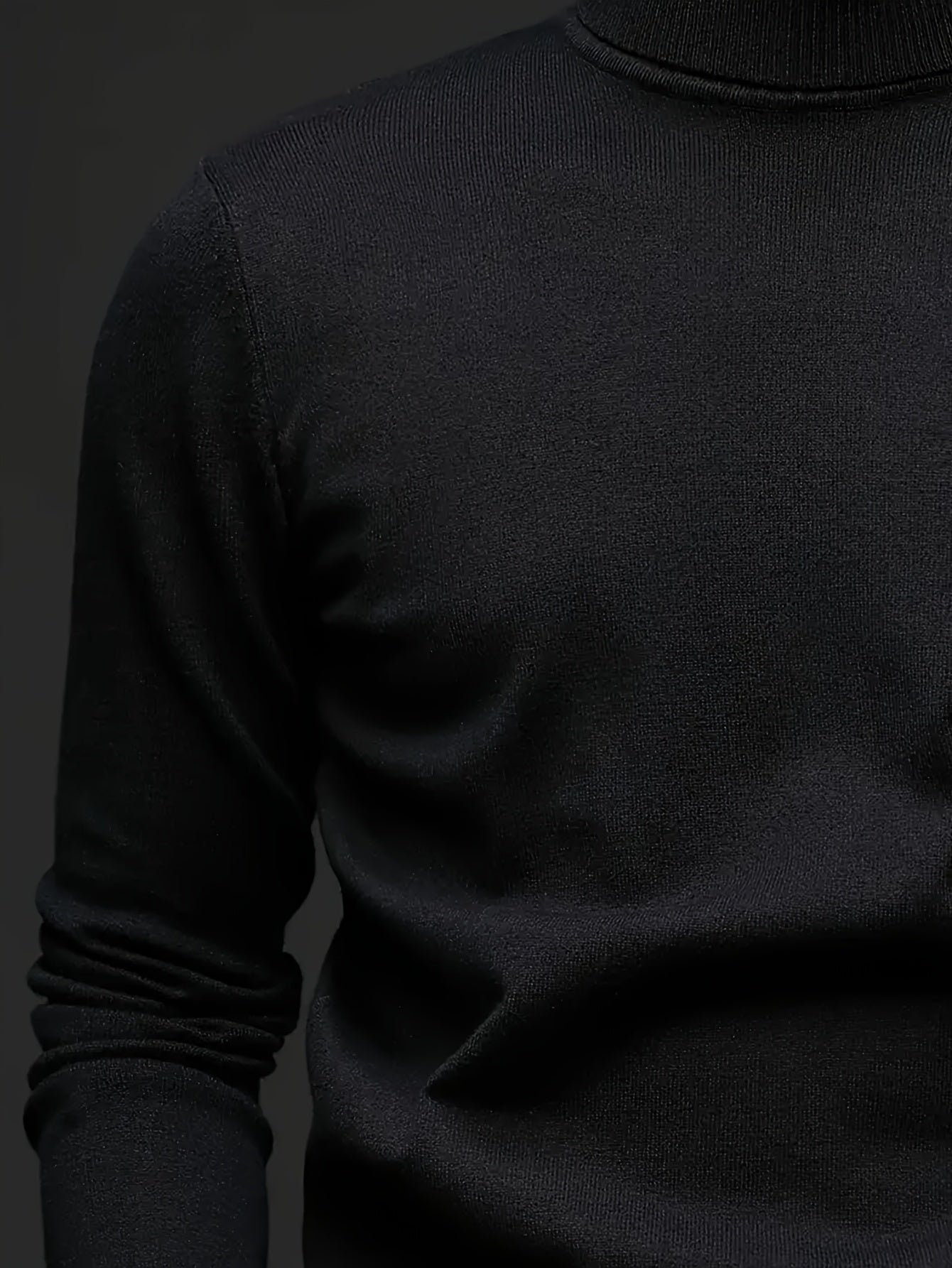 Men's Casual Solid Color Turtleneck Sweater .