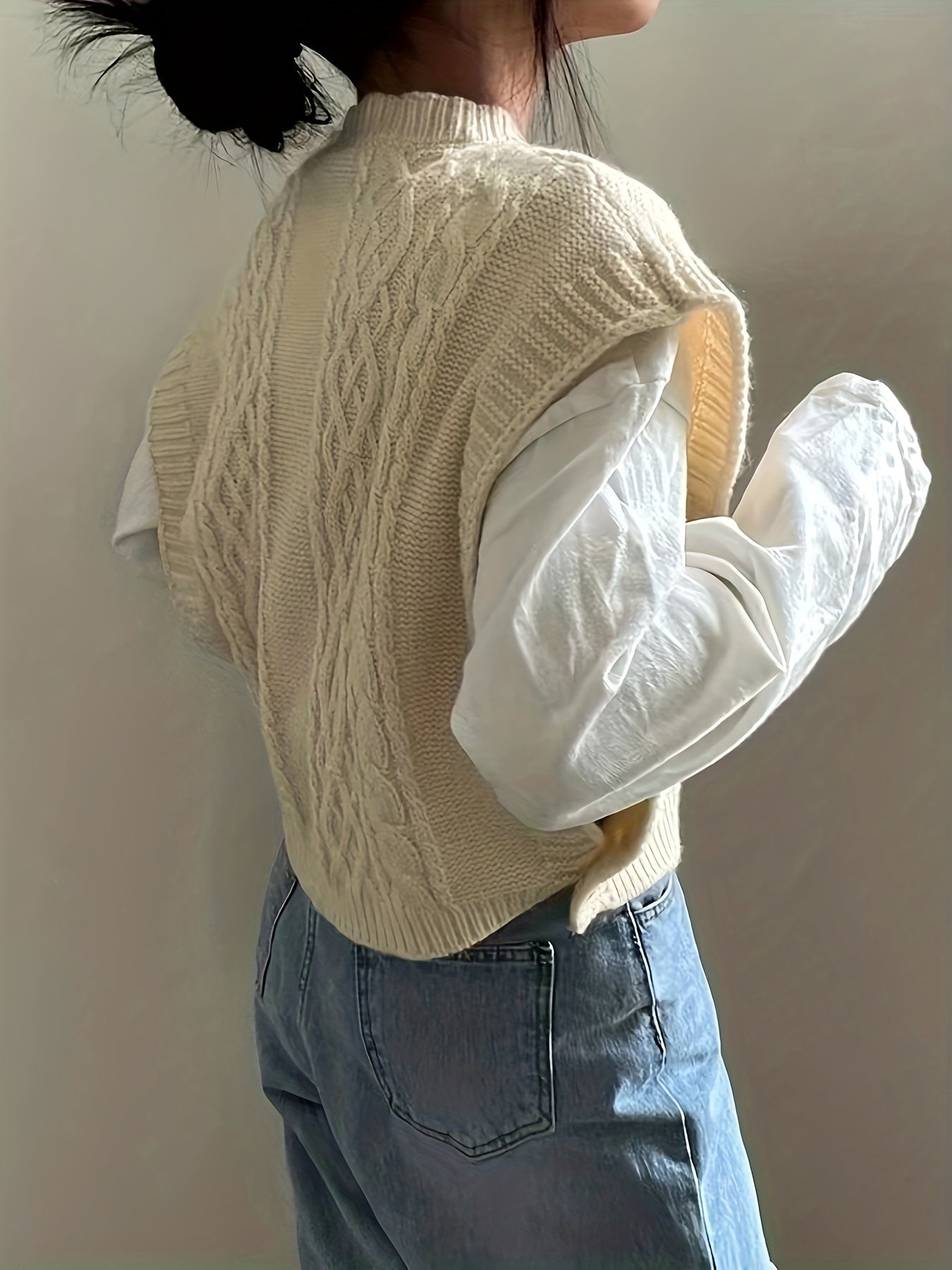 Front Knitted Vest Sweater, Casual Crew Neck Sleeveless Sweater.