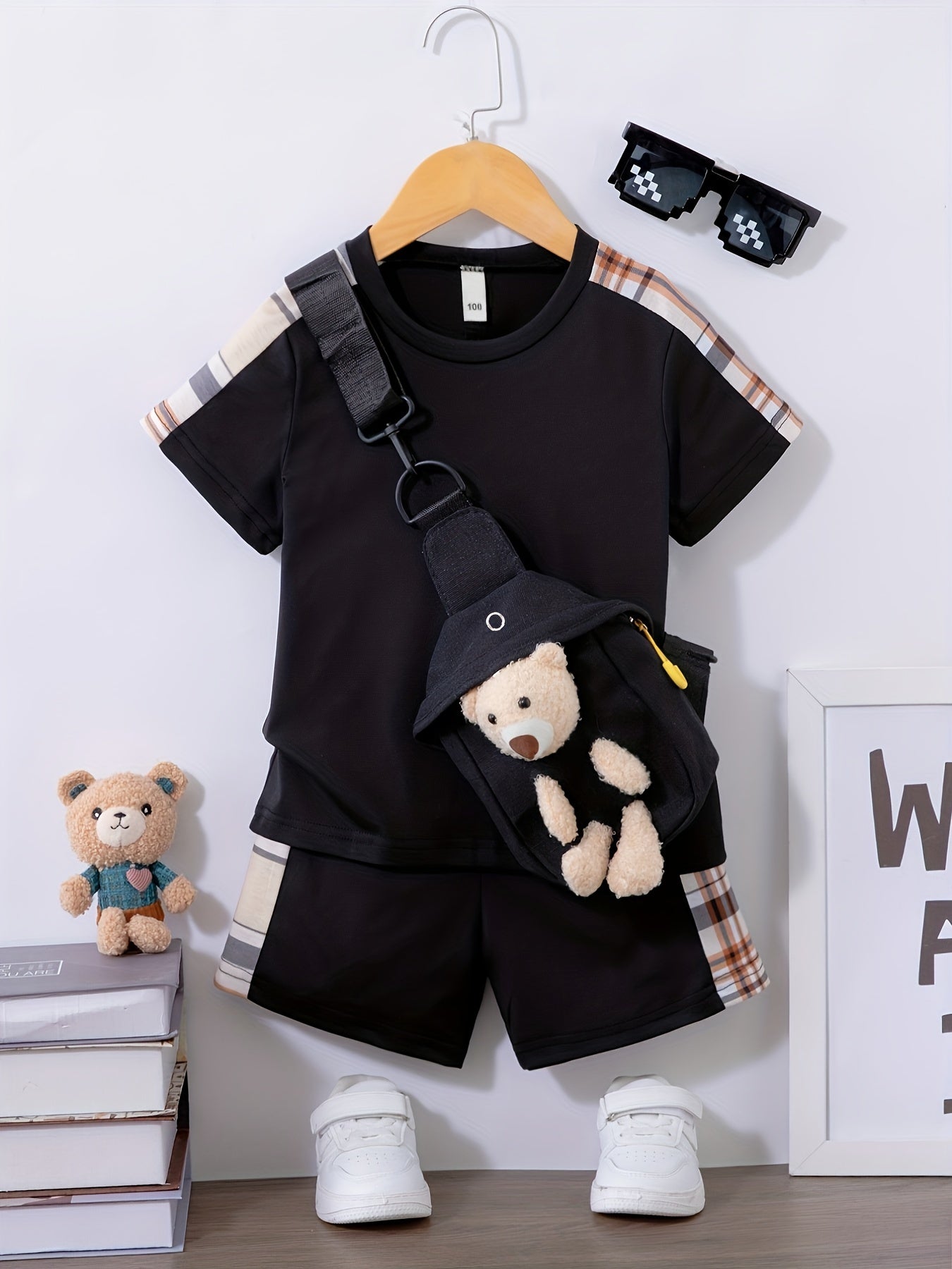 3pcs Boys Casual Solid Short Sleeve T-shirt & Smile Face Print Shorts.