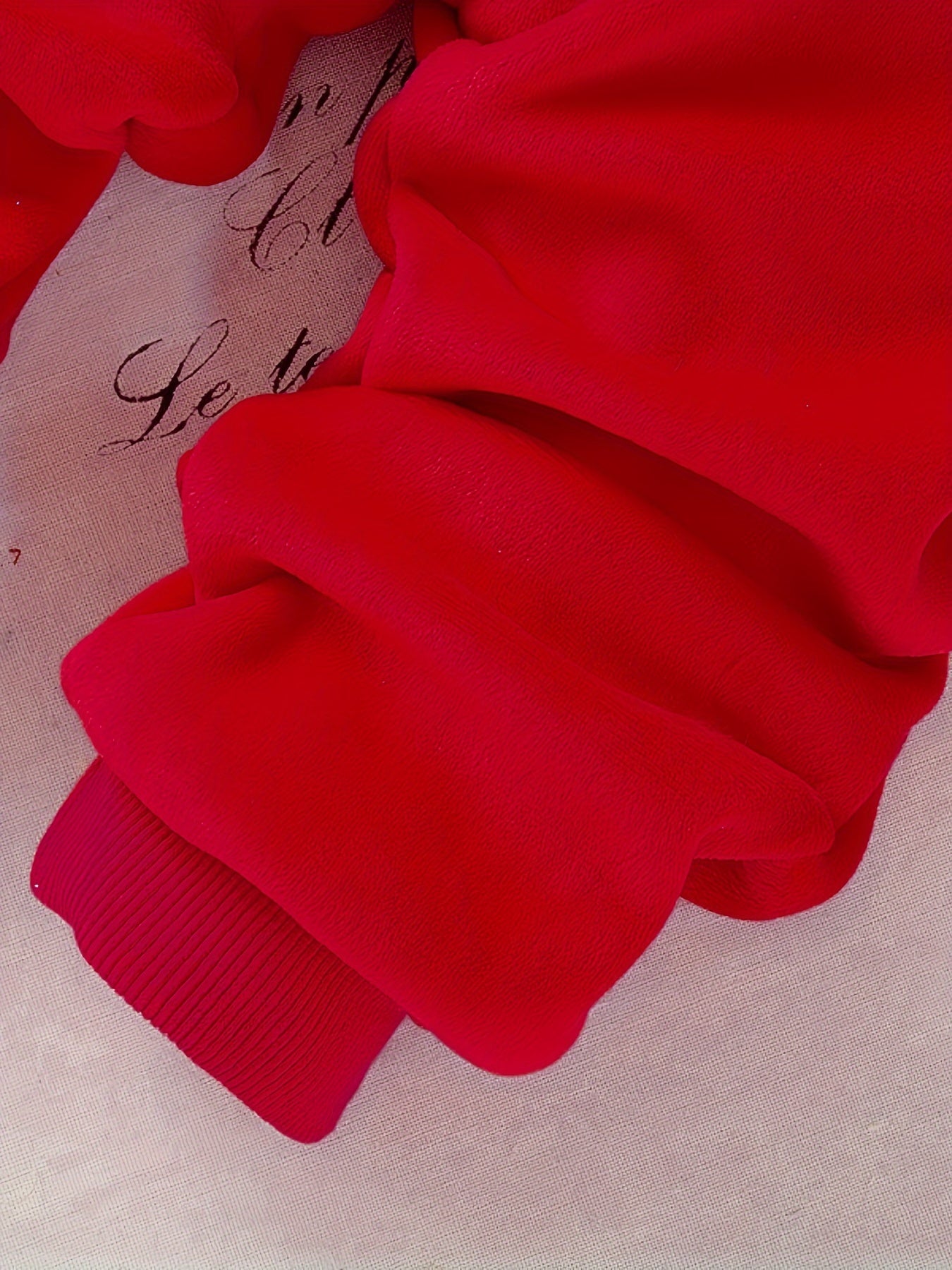 2pcs Adorable Baby Girls' Heart-Themed Long-Sleeved Hoodie .