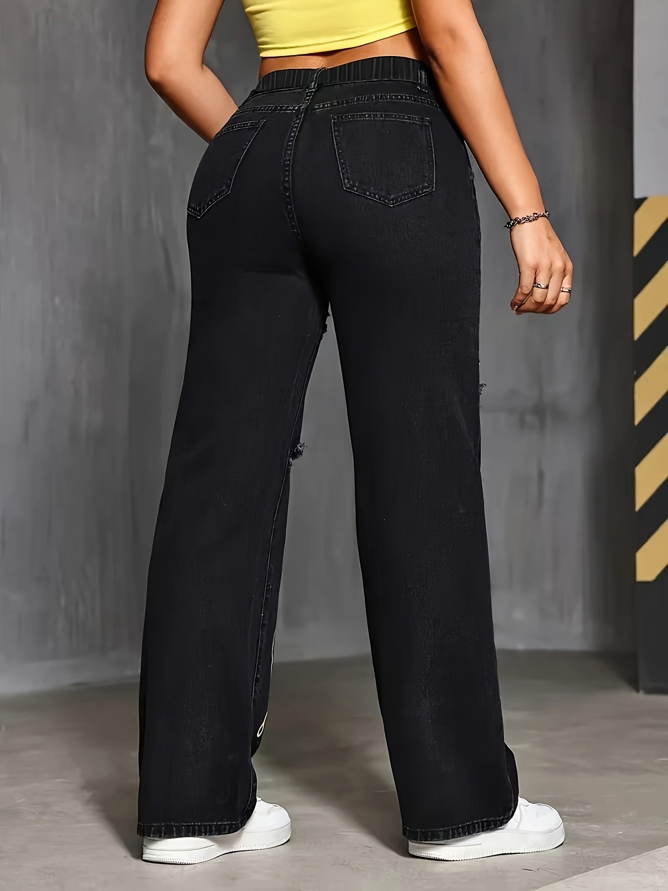 Women's High-Waist Distressed Straight-Leg Jeans ./MH