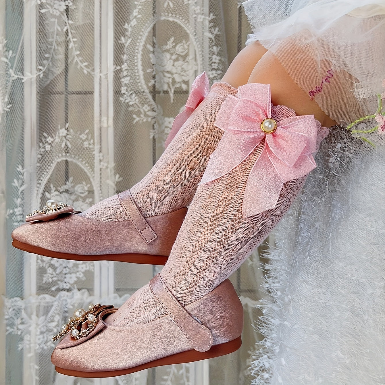 1/3 Pairs Of Girl's Cute Knee-High Socks with A Big Bow,/MH
