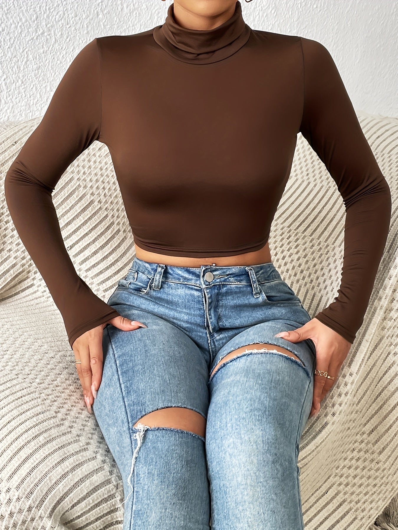 European and American Fashion Sexy Short Women's Top .