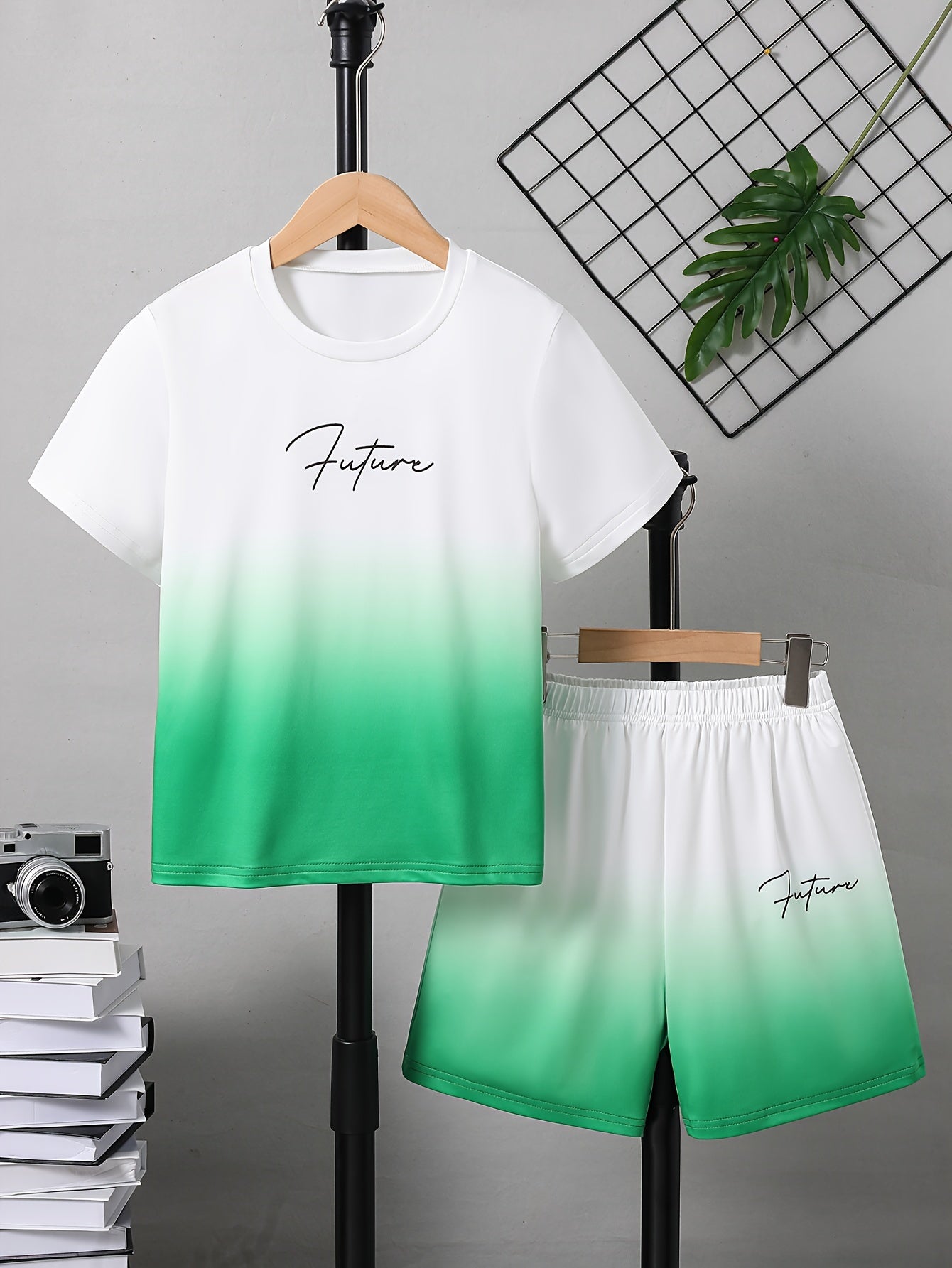 Boy's Color Gradient 2pcs, T-shirt & Shorts Set,