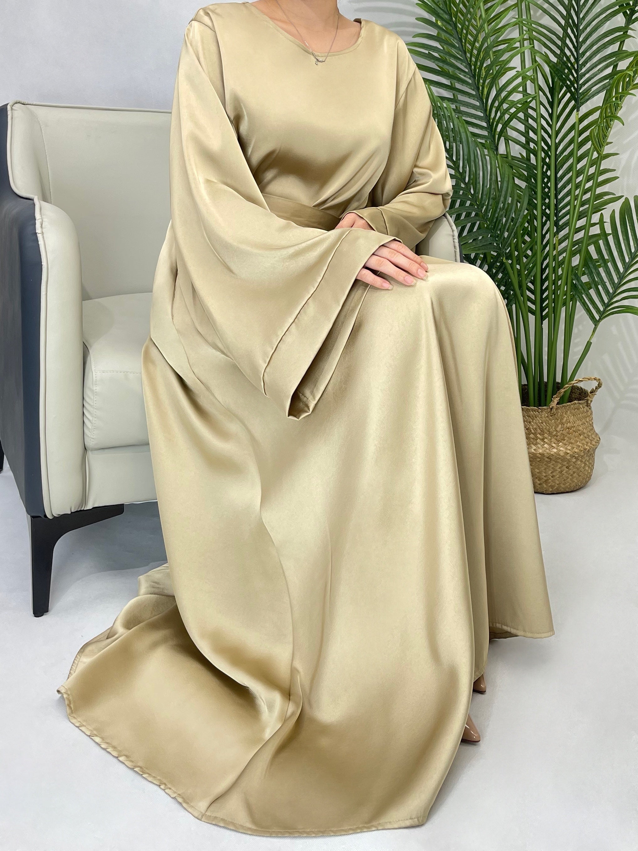 Solid Maxi Kaftan Abaya, Modest Crew Neck Long Sleeve ./MH