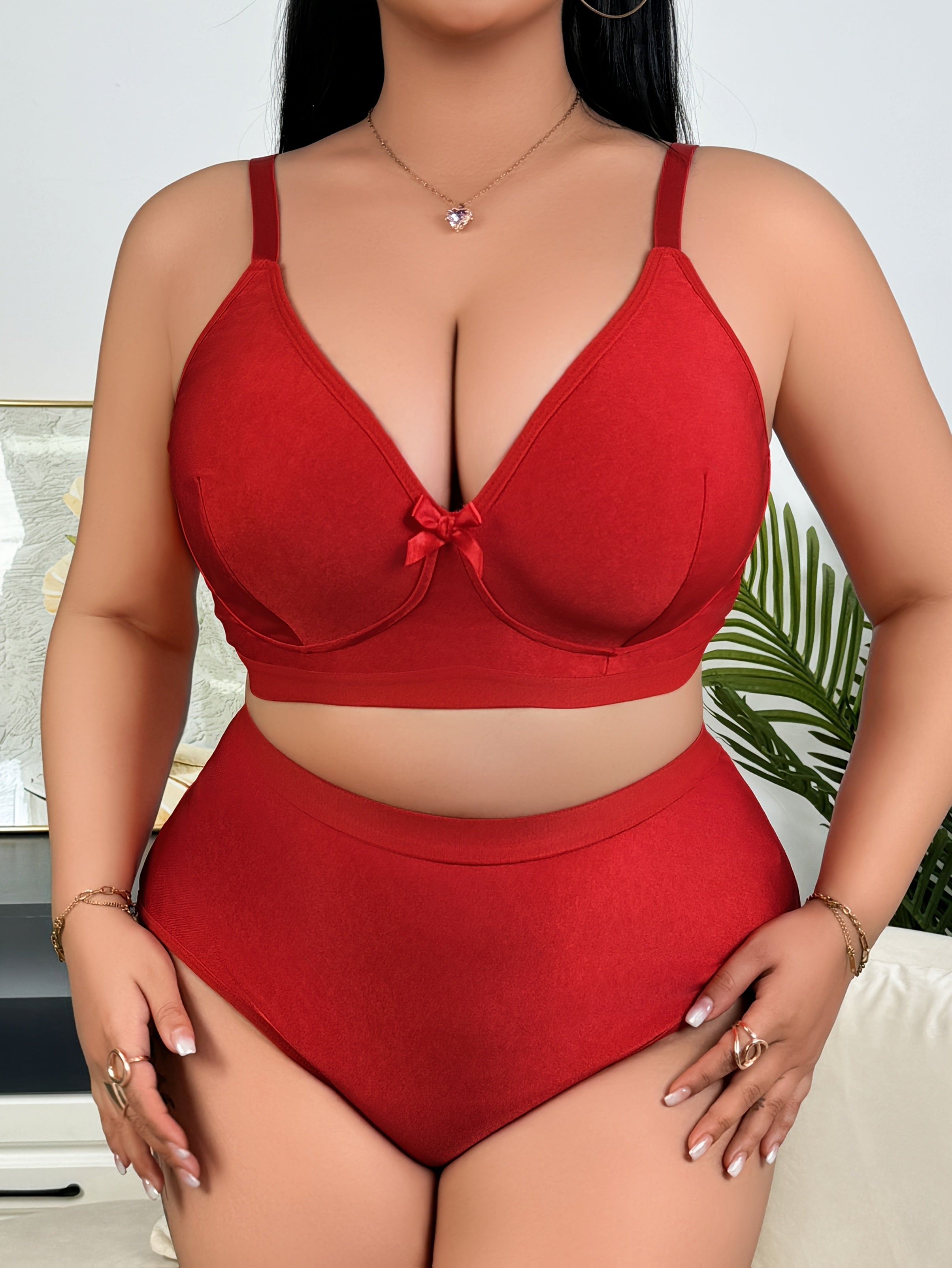 Women'S Plus Size Sexy Lingerie Set - Red V-Neck Bra and Panty Set'/MH