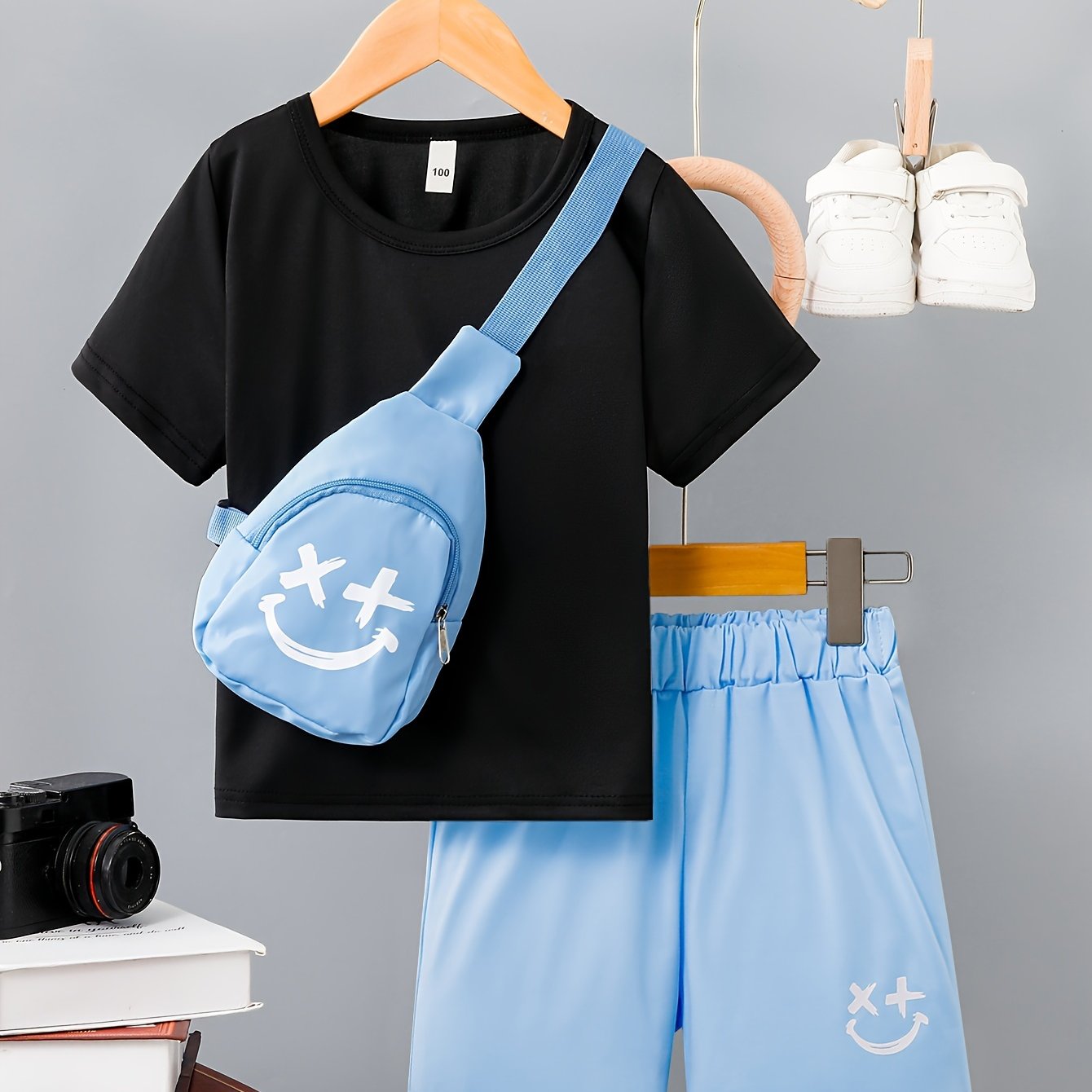 3pcs Boys Casual Solid Short Sleeve T-shirt & Smile Face Print Shorts.