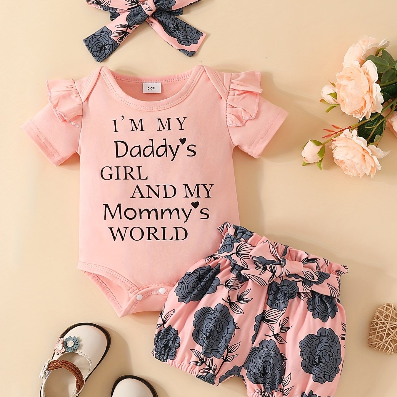 3pcs Short Sleeve & Shorts Set for Newborns - "I'm Daddy's Girl"